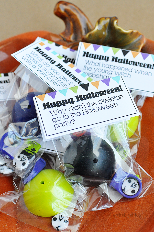 1444730221 halloweenjoketoppers