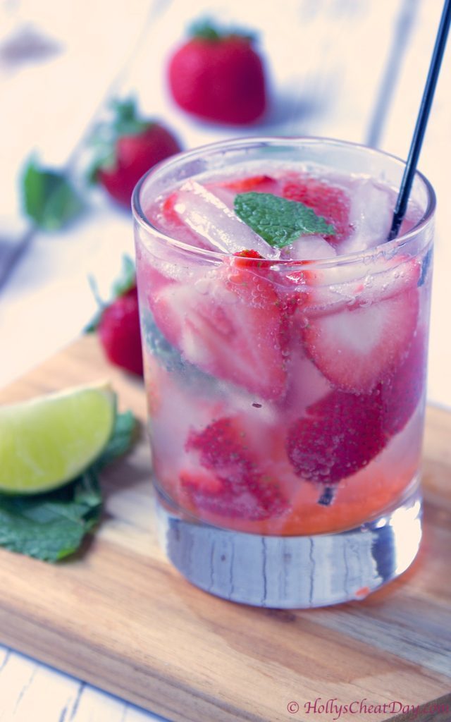 1507263228 strawberry gin and tonic first hollyscheatday.com  1 640x1024