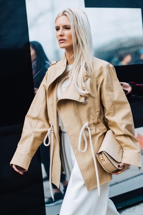 1507400765 nyfw fw2017 voguefr day7 20170215 7623 jpg 6083 north 499x white
