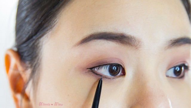 1507475231 eyeliner 08