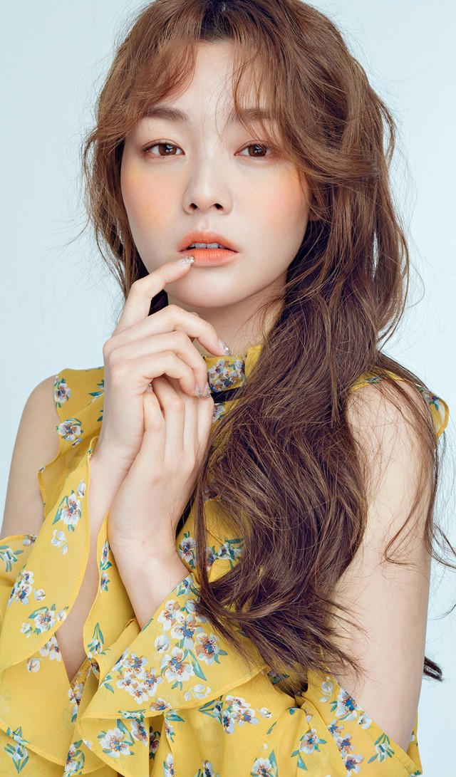 1507628848 a kissful 02