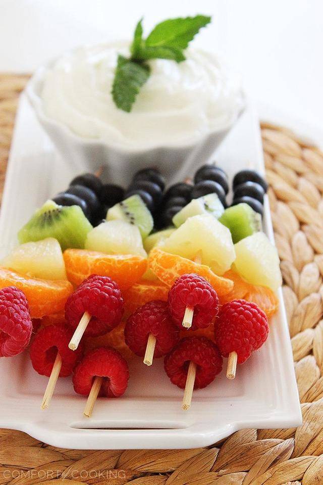 https://image.sistacafe.com/images/uploads/content_image/image/46327/1444795827-RainbowFruitSkewers-3.jpg