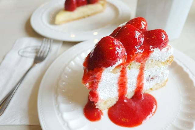 เมนูเค้ก ที่ Cheesecake House : strawberry shortcake