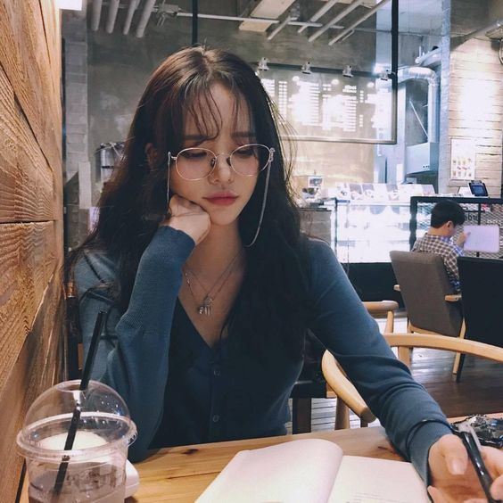 1508404075