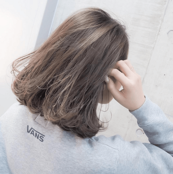 1508726136 dye hair1