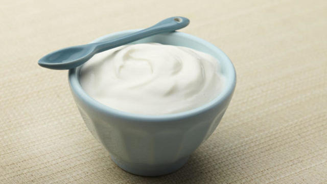 1509216622 bowl of yogurt 620x360
