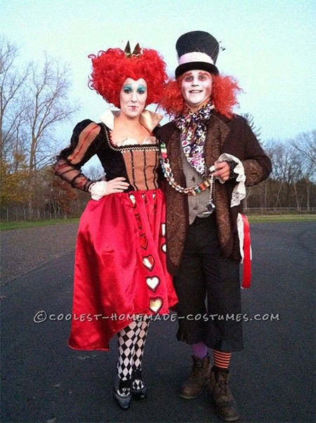https://image.sistacafe.com/images/uploads/content_image/image/47814/1445133378-Scary-Halloween-Costume-Ideas-For-Couples-2013-2014-1.jpg