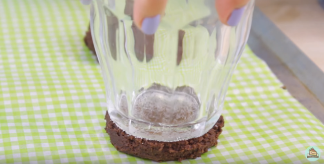 https://image.sistacafe.com/images/uploads/content_image/image/48063/1445240186-sistacafe_homemade_oreo_cookies_20.png