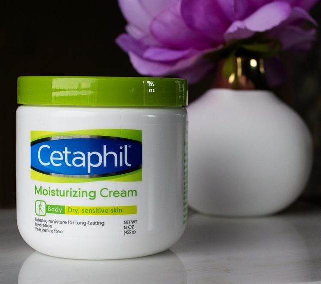 1510129097 cetaphil moisturizing cream 750x665