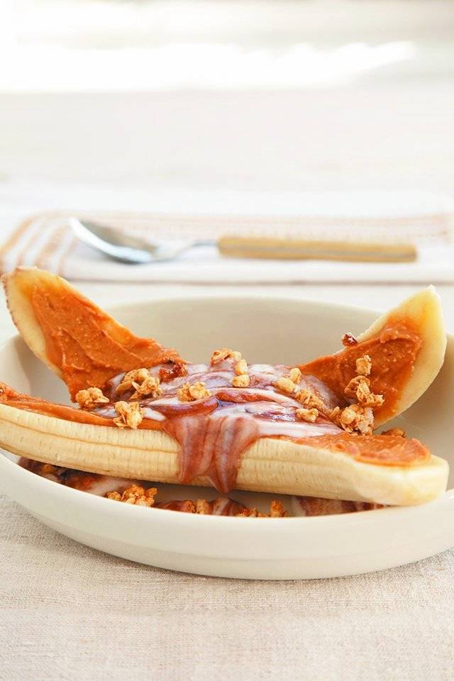 https://image.sistacafe.com/images/uploads/content_image/image/48746/1445404792-Peanut-Butter-Breakfast-Banana-Split-Resize.jpg