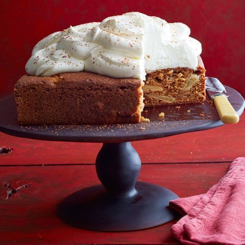 1510815531 54fe61e0a55f8 apple spice cake recipe wdy1014 s2