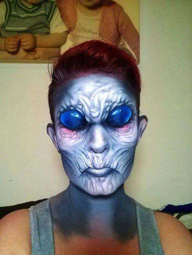 https://image.sistacafe.com/images/uploads/content_image/image/49048/1445483278-Creepy-Halloween-Makeup-By-Nikki-Shelley18__700.jpg