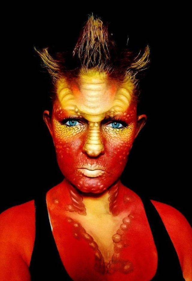 https://image.sistacafe.com/images/uploads/content_image/image/49060/1445483559-Creepy-Halloween-Makeup-By-Nikki-Shelley22__700.jpg