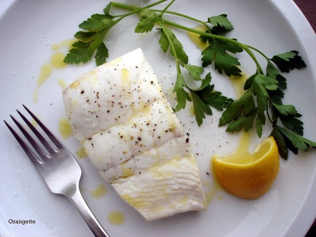 1511928279 poached halibut plated