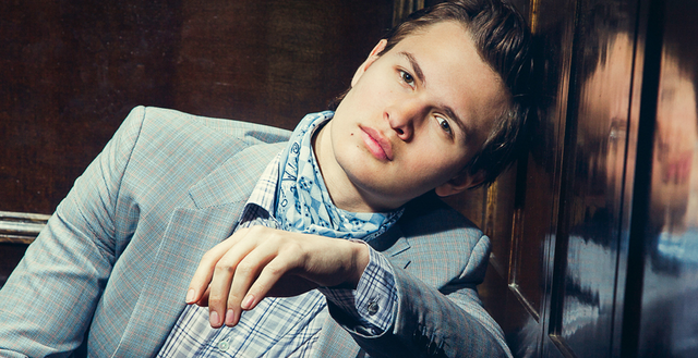 https://image.sistacafe.com/images/uploads/content_image/image/50439/1445871277-Ansel-Elgort-860x442.png