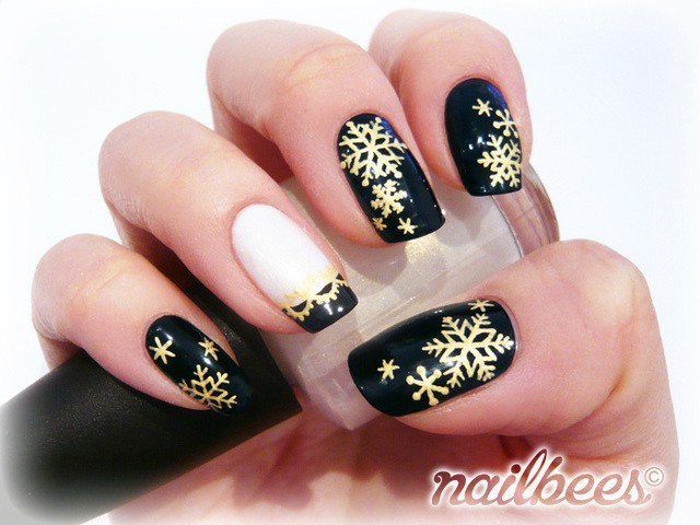 1512625986 nail designs for christmas 36 festive christmas nail designs nail design ideaz trends