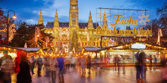 1513155735 tzoo.blog .christmasmarkets.vienna.091015 960x480
