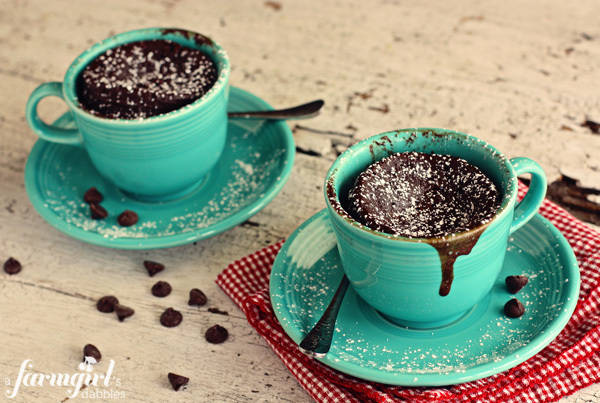 1446040558 600afd x img 1733 gooey chocolate cake cups for two