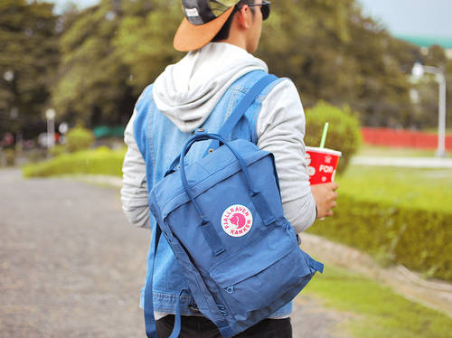 กระเป๋า kanken สี navy