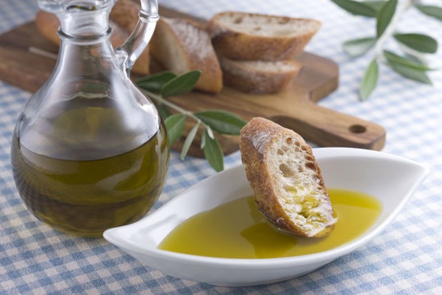 1513909957 gallery 1513881440 olive oil