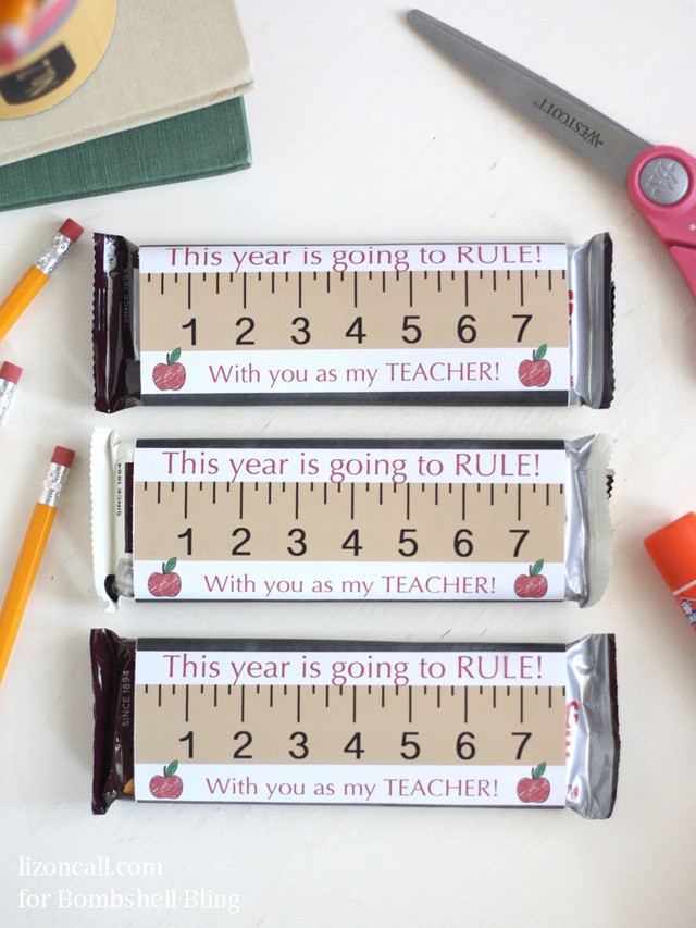 1513945993 teacher candy wrapper 1