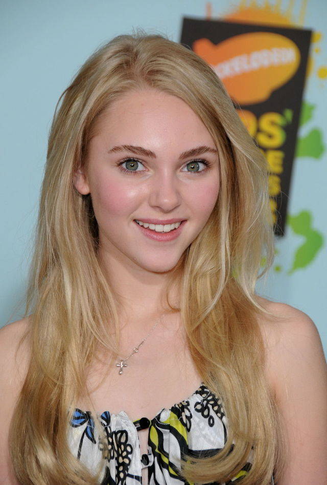 https://image.sistacafe.com/images/uploads/content_image/image/52100/1446224987-AnnaSophia-Robb.jpg