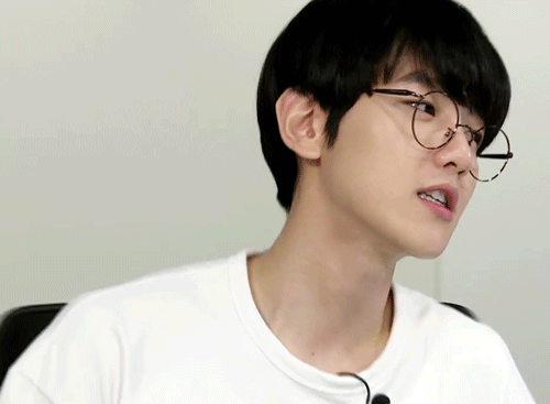 1514196228 baekhyun byun baekhyun chanyeol chen favim.com 4525348