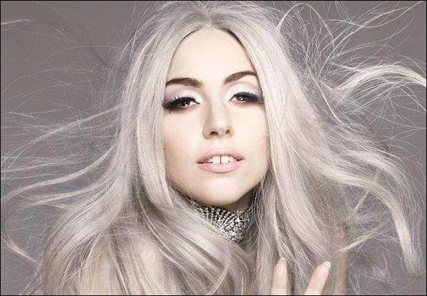 https://image.sistacafe.com/images/uploads/content_image/image/52388/1446521028-Vanity-Fair-Lady-Gaga-Grey-Hair-Trend-Paula-Joye-Lifestyled.jpg