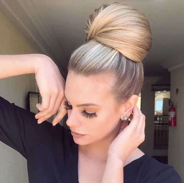 1515732606 ballerina bun