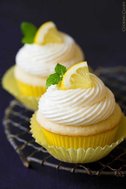 1516080816 lemon cupcakes11%2bsrgb.