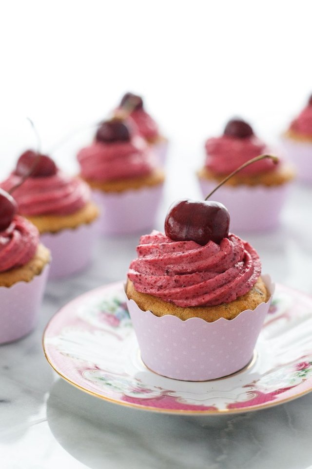 1516081545 cherry garcia cupcakes