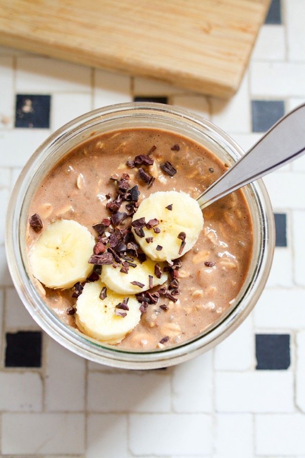 1516296910 overnight oats with banana and cacao nibs