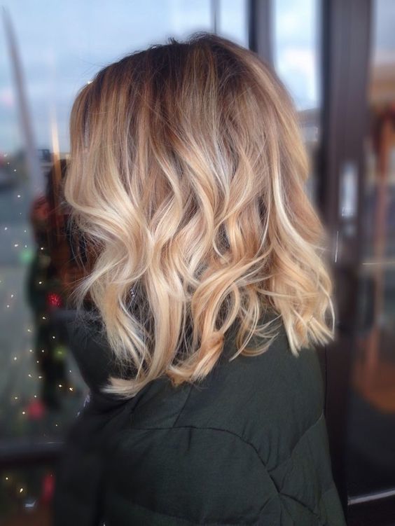 1516762706 14 red and caramel hair of medium length with blonde balayage is a chic idea