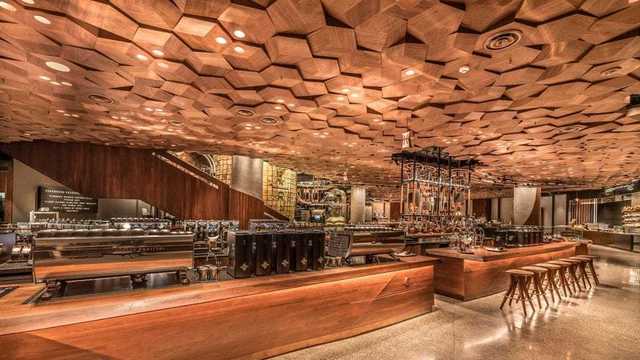 1516824661 starbucks3 1024x576