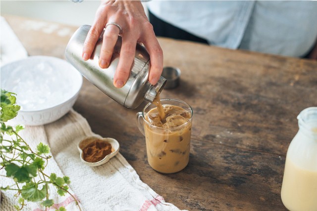 1516958961 condensed milk coffee 04