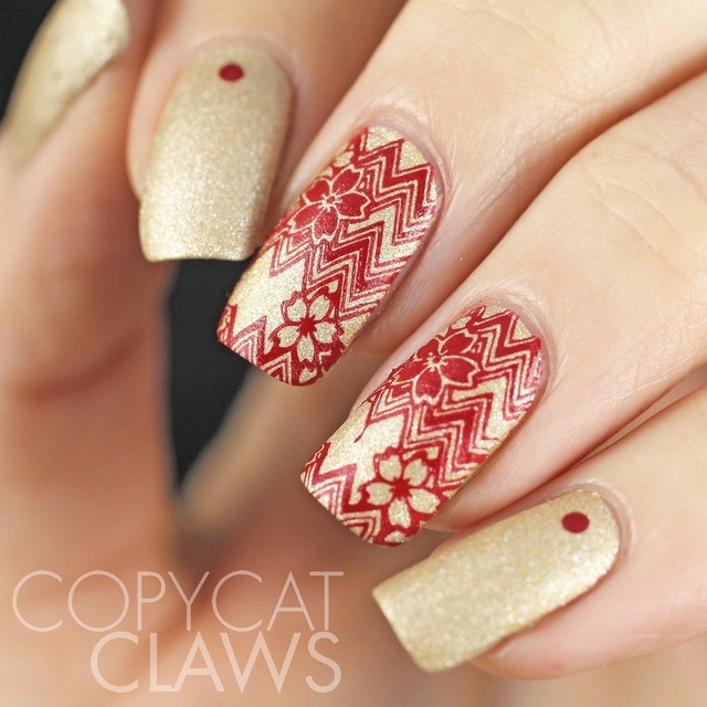 1517456685 red gold chevron nails 3