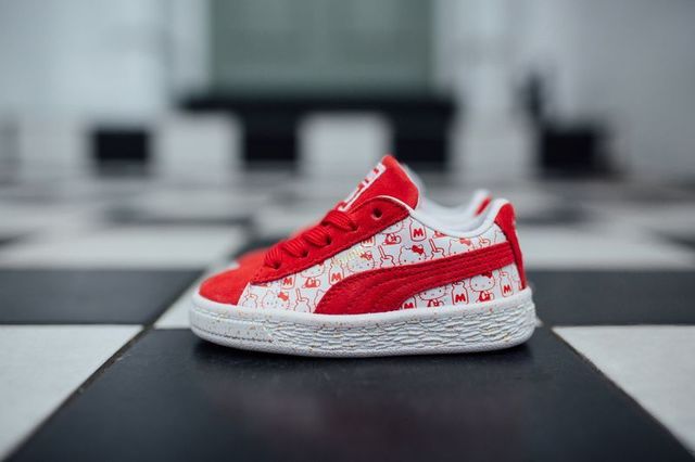1517564957 hello kitty x puma suede release date 4