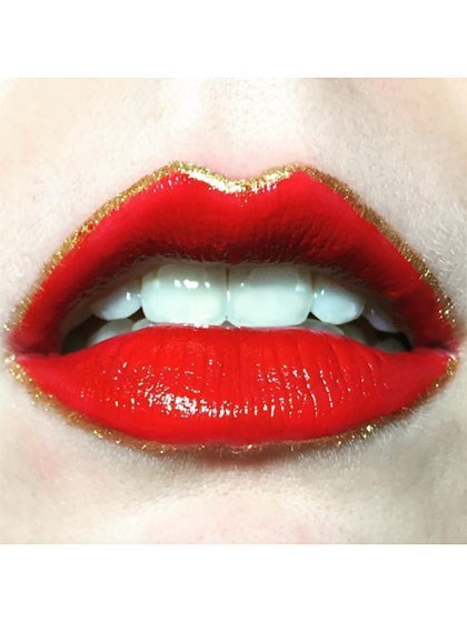 1518687249 makeup looks 2015 10 lip art red lipstick gold lip liner
