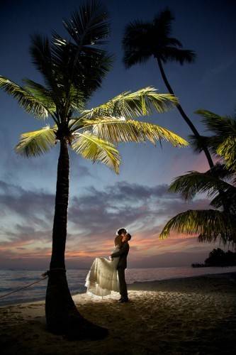 1447335636 21 incredible night wedding photos that are a must neringa ridges 333x500