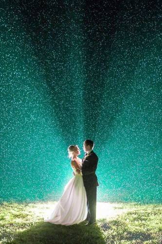 1447336451 21 incredible night wedding photos that are a must tall small photography 333x500