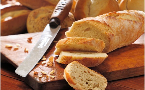 1520096917 baguette bread