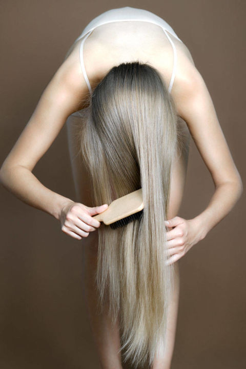 https://image.sistacafe.com/images/uploads/content_image/image/5815/1432626906-54aabbfc09b6e_-_06-elle-ten-hair-care-tips-tips-xln-xln.jpg