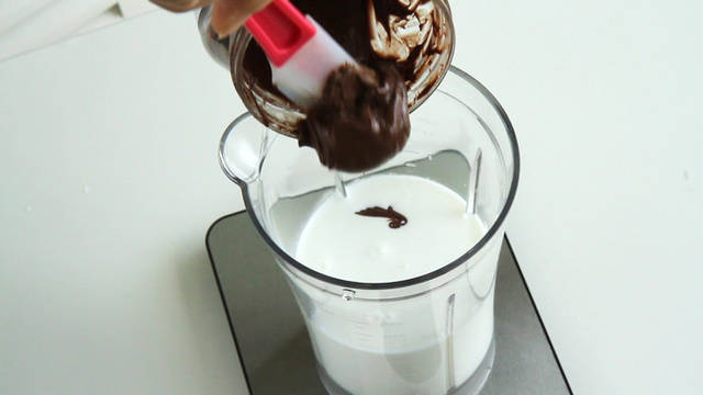 1447920053 nutella popsicle recipe3