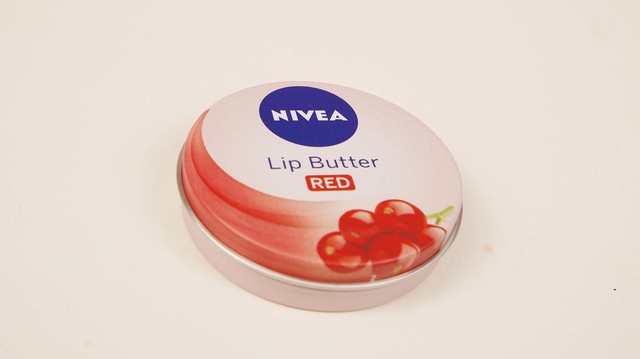 1521643181 nivea lip butter 1