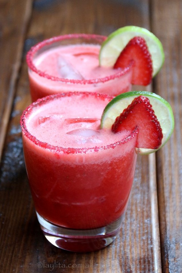 1522382686 refreshing strawberry lime margaritas