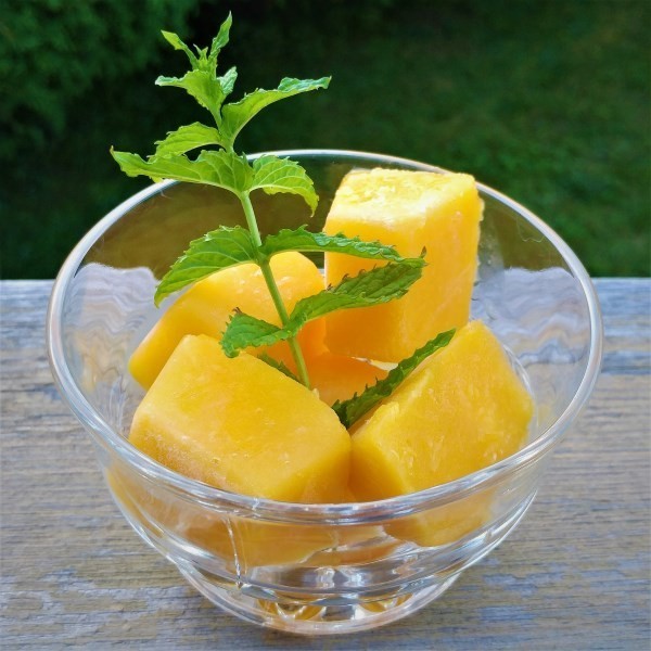 1522559721 orange ice cubes mint2