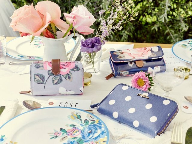 กระเป๋าสตางค์แบรนด์ Cath Kidston กระเป๋าผู้หญิง กระเป๋าตัง