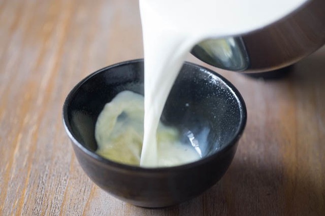 1523763336 ginger milk curd steps 4