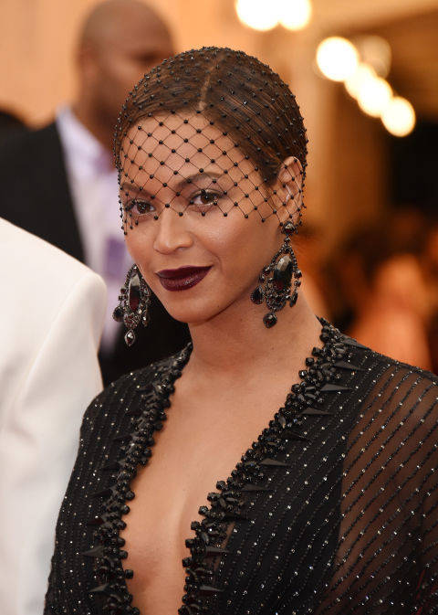 1448534577 dark hair beyonce