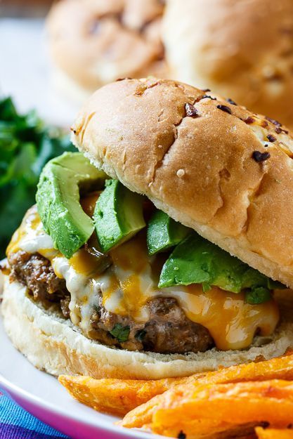 1524118001 1461254030 pork burger 10